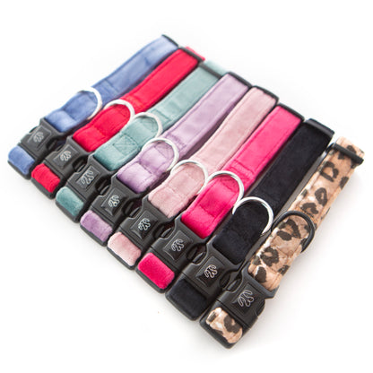 Jungle Velvet Collar